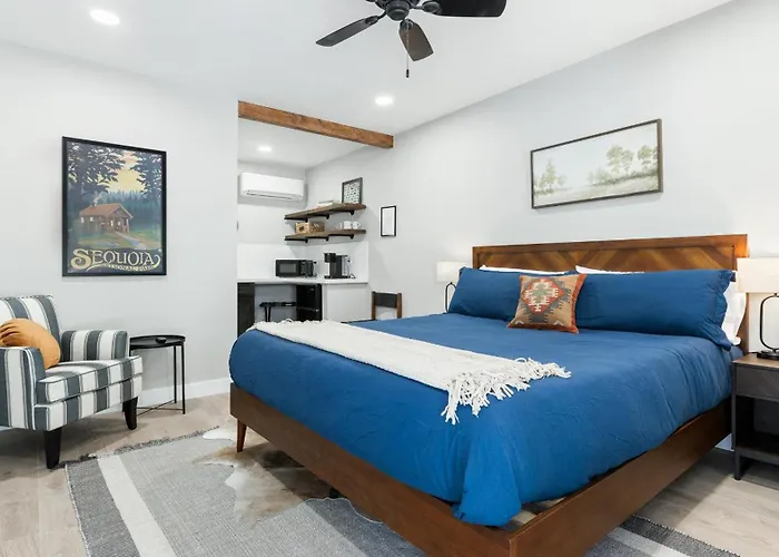 The Heather Sequoia Motel Rm 4