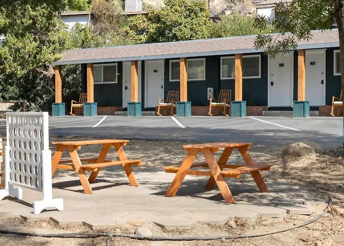 The Heather Sequoia Motel Rm 4